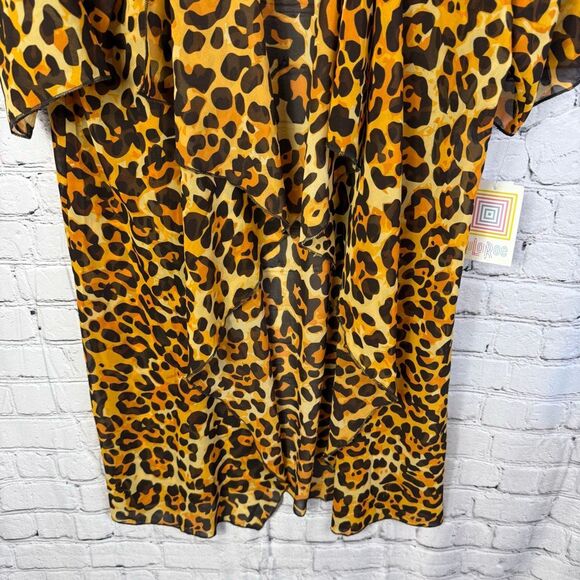 LuLaRoe Shirley Cover Up Leopard Print NWT Size Medium - Picture 3 of 7
